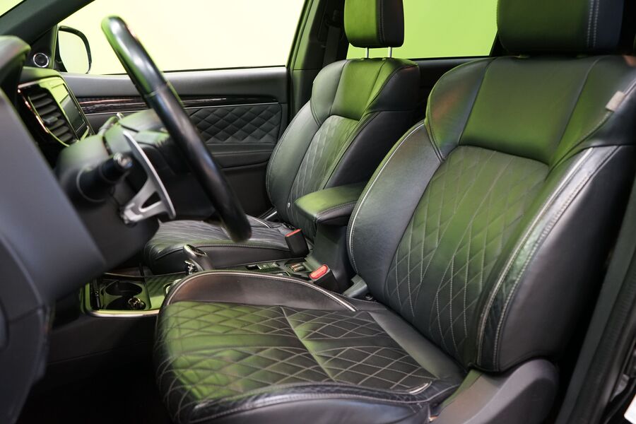 Mitsubishi Outlander PHEV vaihtoauto