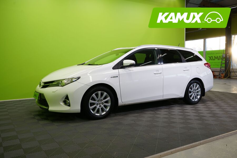 Toyota Auris vaihtoauto