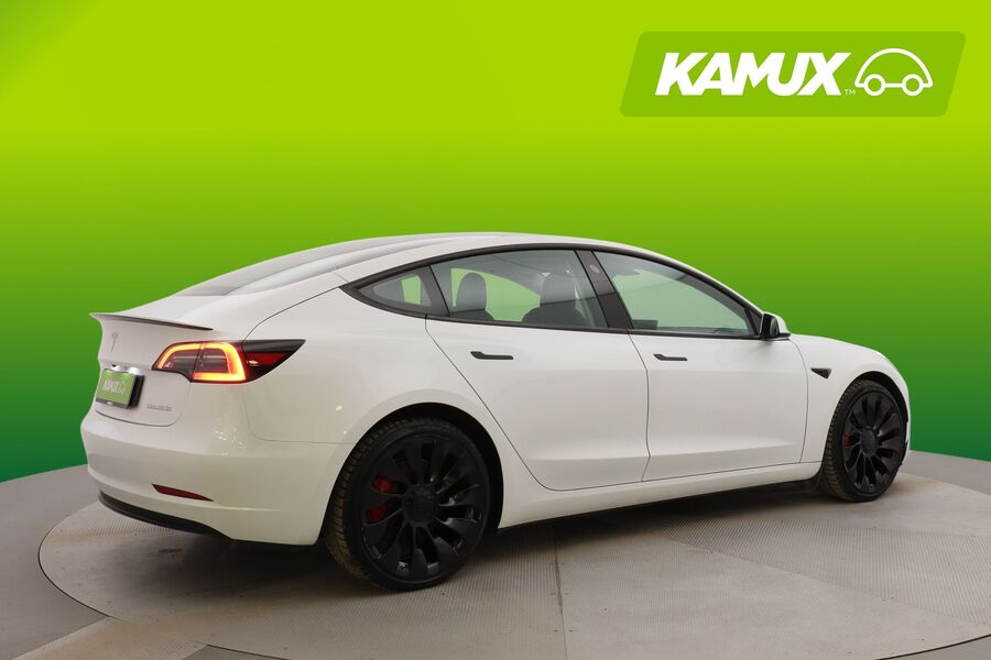 Tesla Model 3 vaihtoauto