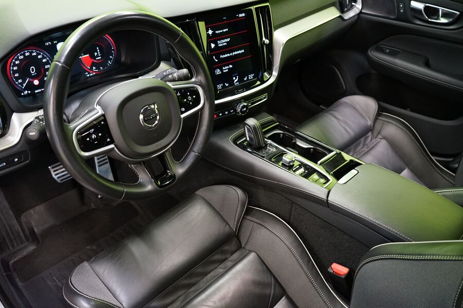 Volvo V60 vaihtoauto