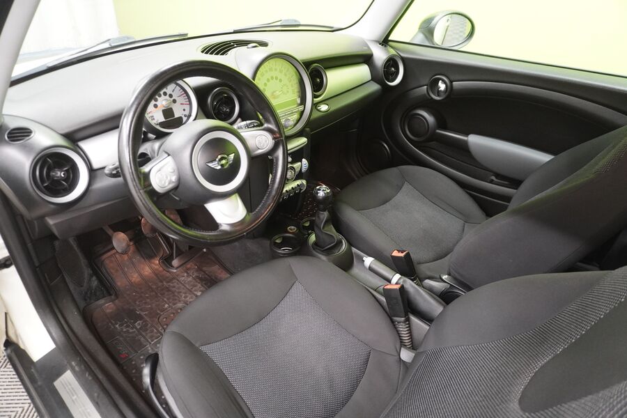 Mini Cooper vaihtoauto