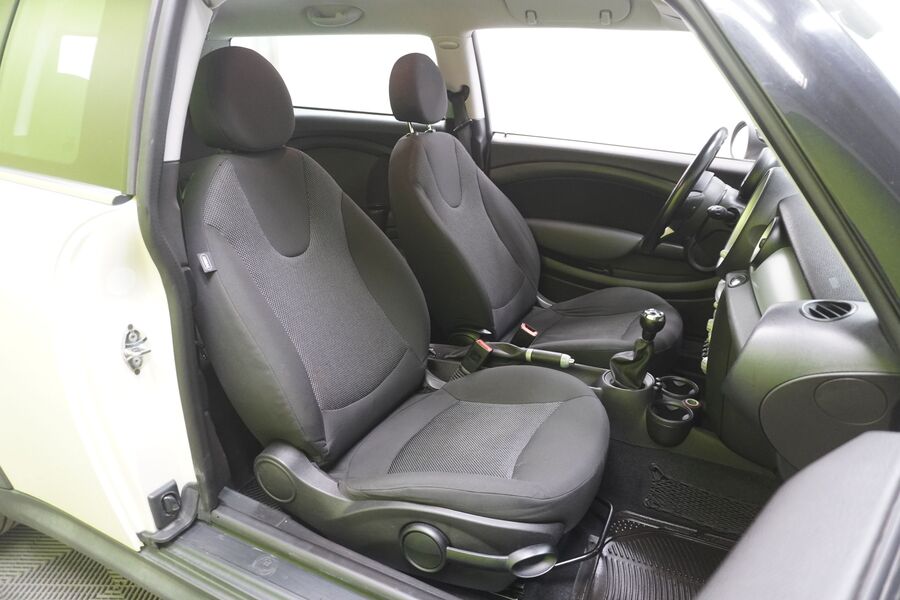 Mini Cooper vaihtoauto