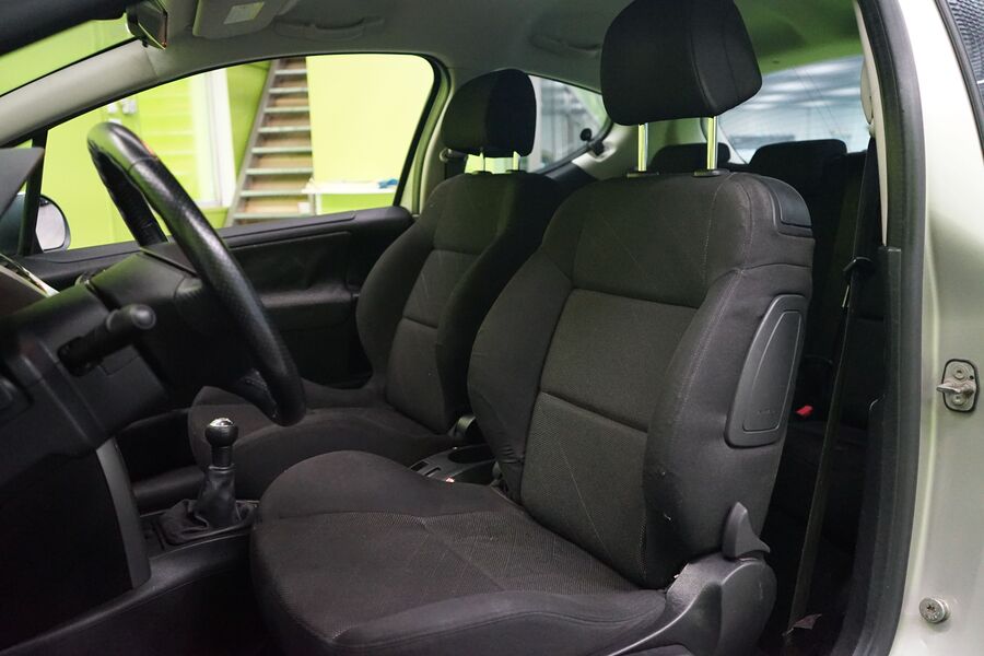 Peugeot 207 vaihtoauto