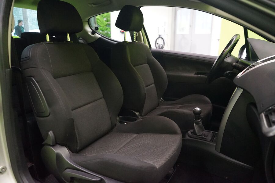 Peugeot 207 vaihtoauto