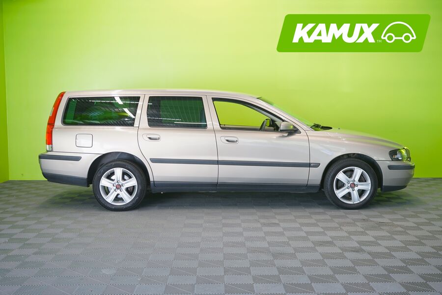 Volvo V70 vaihtoauto