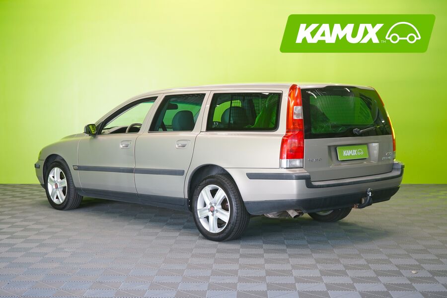 Volvo V70 vaihtoauto