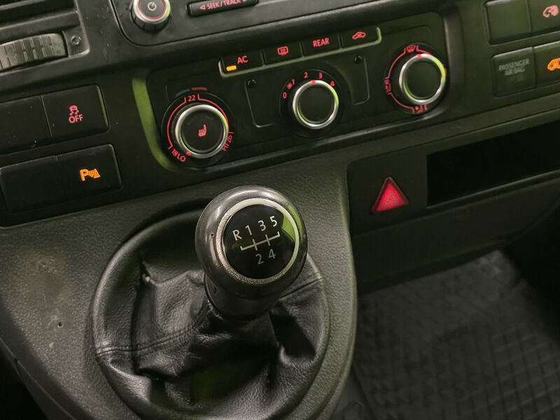 Volkswagen Caravelle vaihtoauto