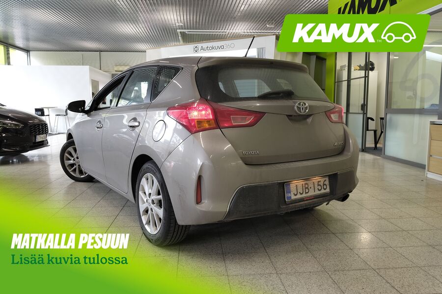 Toyota Auris vaihtoauto