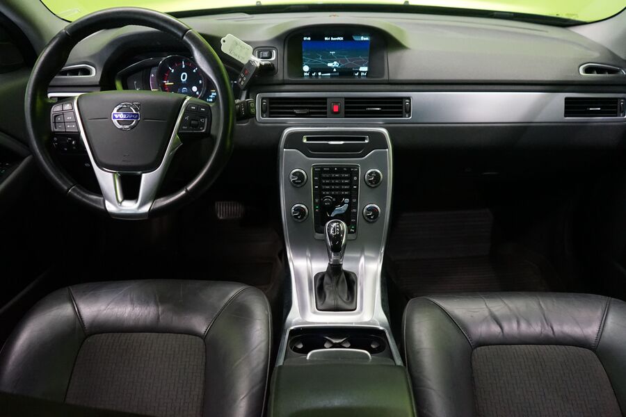 Volvo V70 vaihtoauto