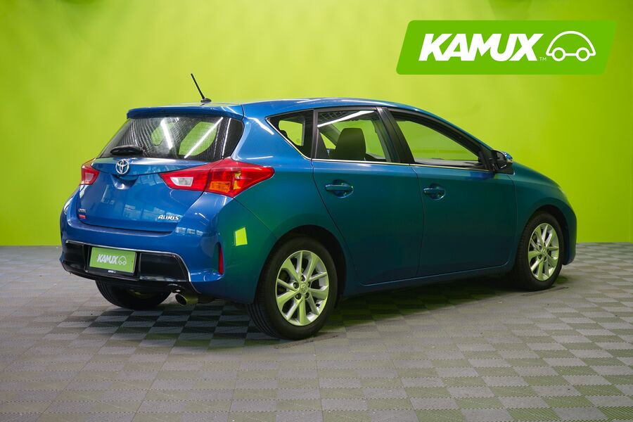 Toyota Auris vaihtoauto