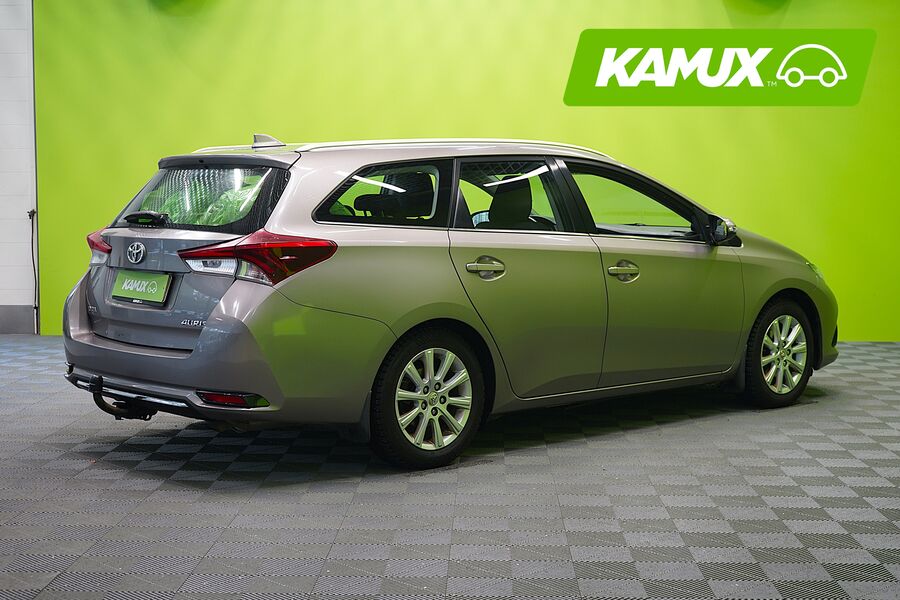 Toyota Auris vaihtoauto