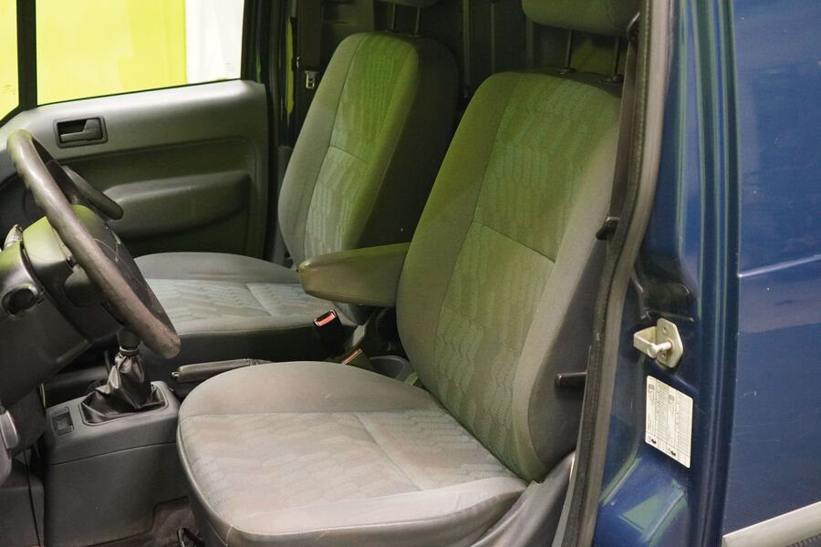 Ford Transit Connect vaihtoauto