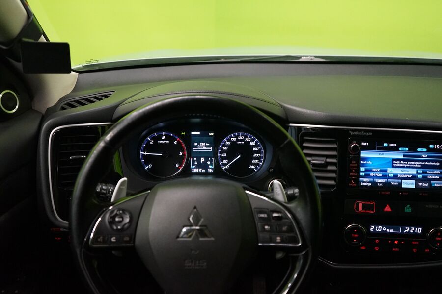 Mitsubishi Outlander vaihtoauto