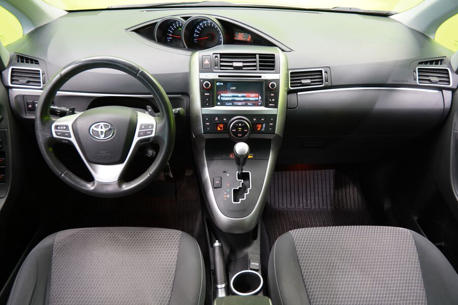 Toyota Verso vaihtoauto