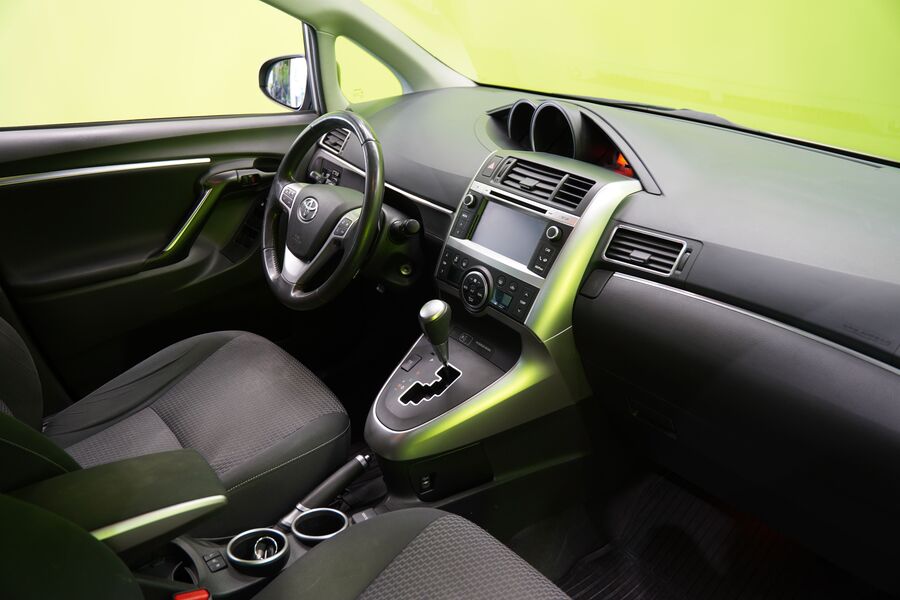 Toyota Verso vaihtoauto