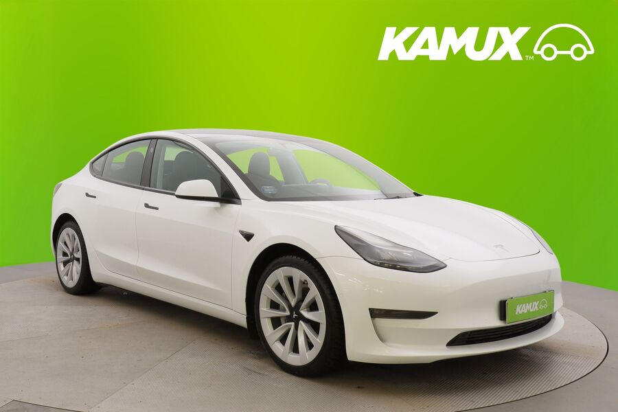 Tesla Model 3 vaihtoauto