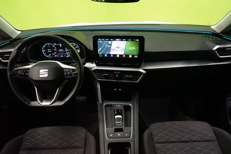 SEAT Leon Sportstourer vaihtoauto