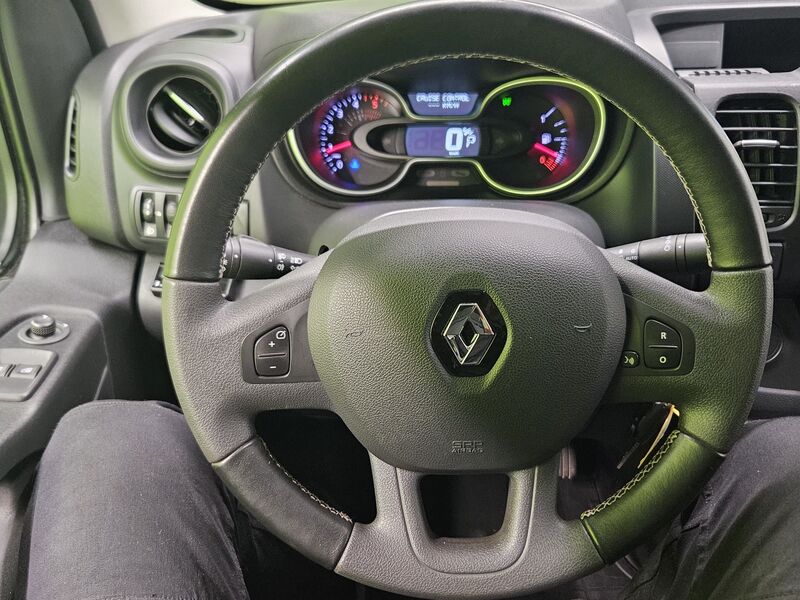 Renault Trafic vaihtoauto