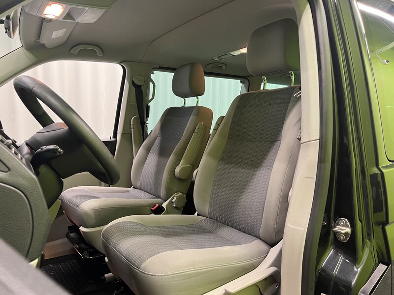 Volkswagen Caravelle vaihtoauto
