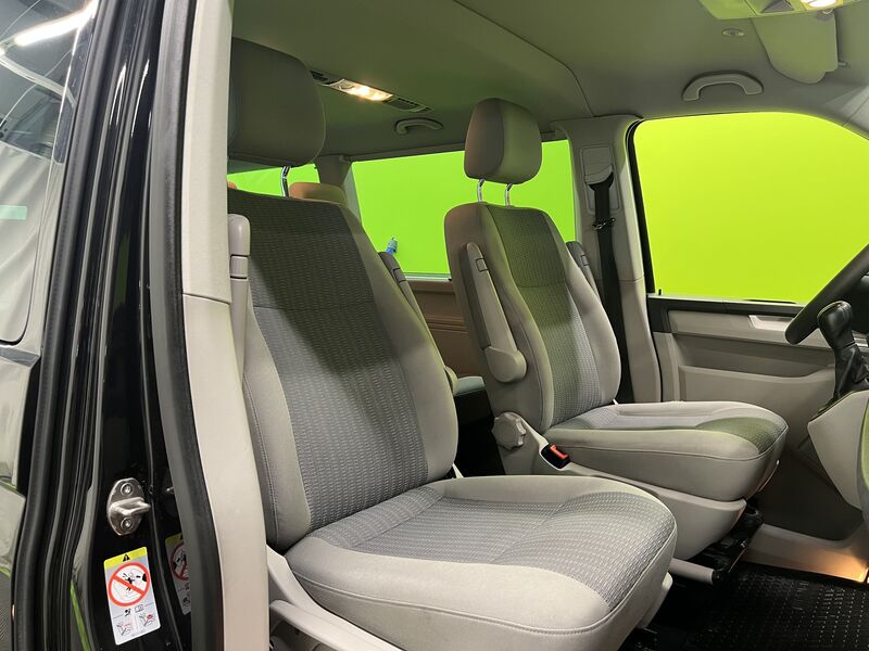 Volkswagen Caravelle vaihtoauto