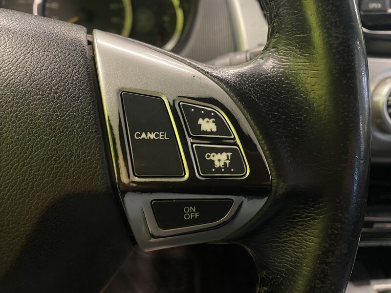 Mitsubishi L200 vaihtoauto