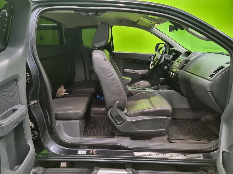 Ford Ranger vaihtoauto