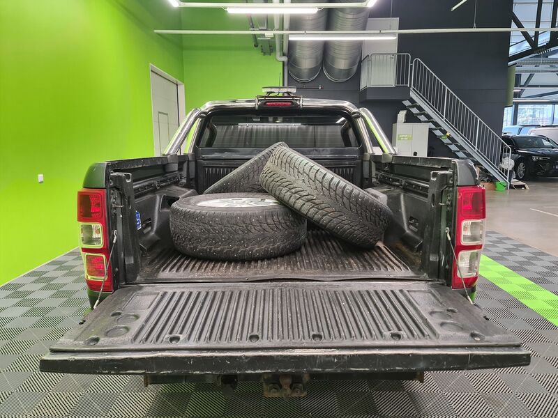 Ford Ranger vaihtoauto