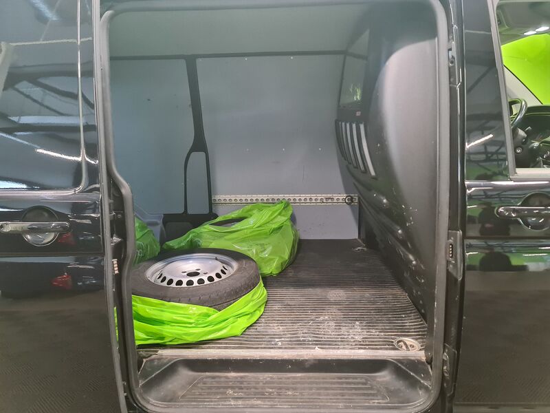 Volkswagen Transporter vaihtoauto