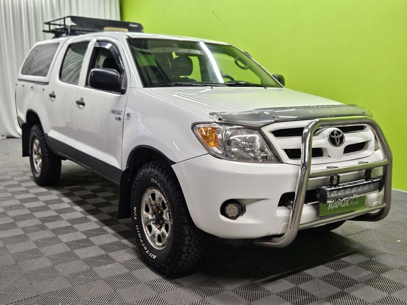 Toyota Hilux vaihtoauto