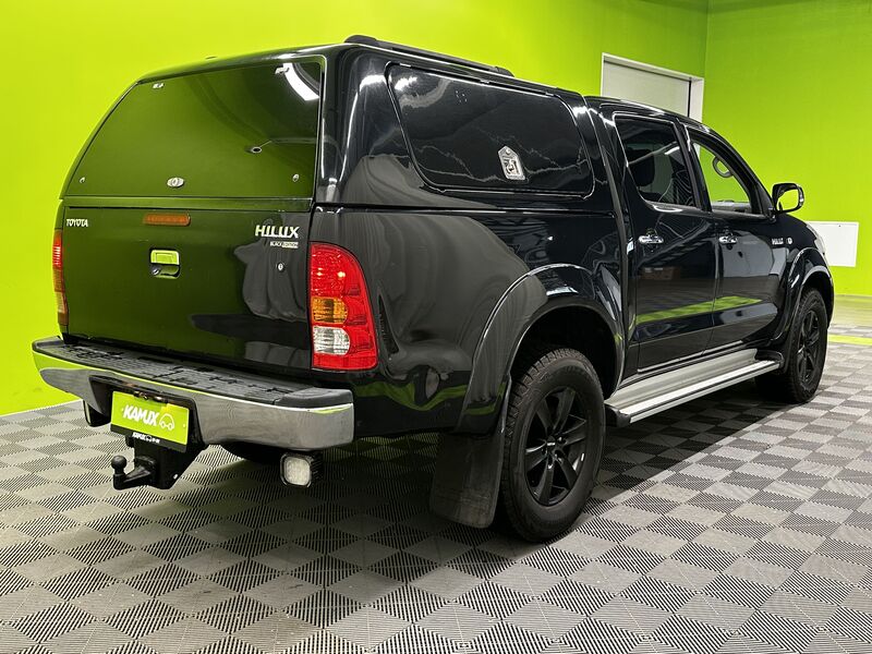 Toyota Hilux vaihtoauto