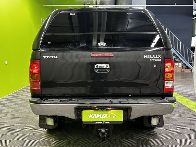 Toyota Hilux vaihtoauto