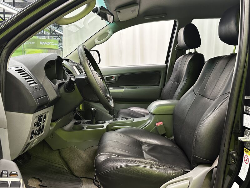 Toyota Hilux vaihtoauto