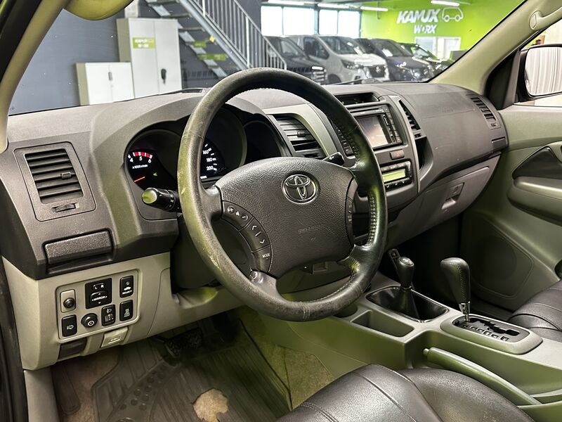 Toyota Hilux vaihtoauto