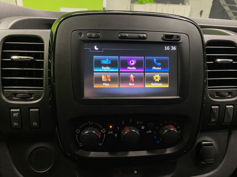 Opel Vivaro vaihtoauto