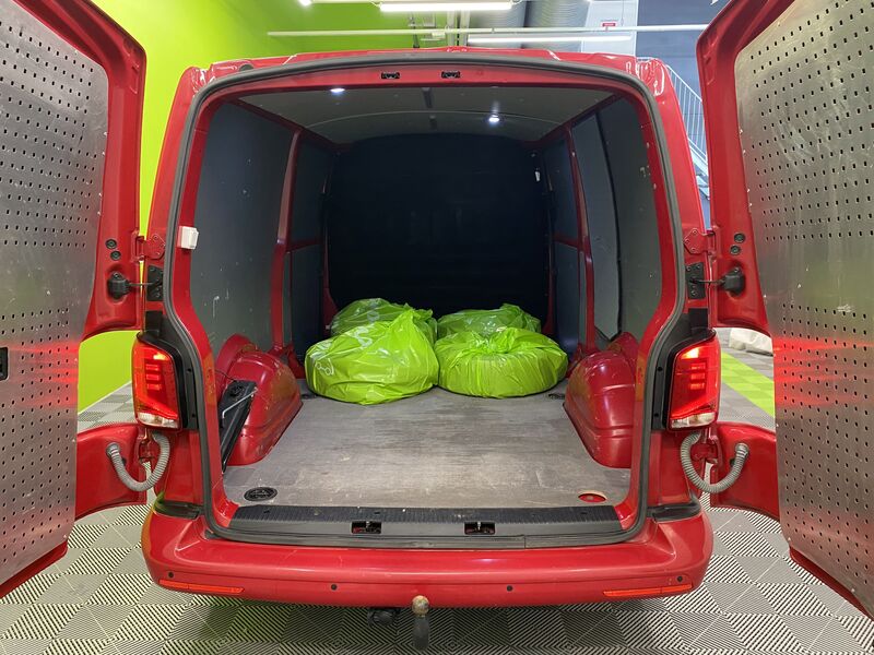 Volkswagen Transporter vaihtoauto