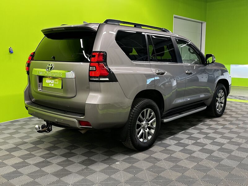 Toyota Land Cruiser vaihtoauto