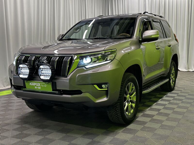 Toyota Land Cruiser vaihtoauto