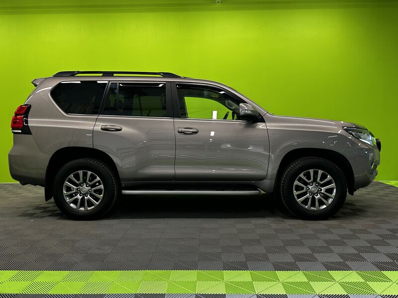 Toyota Land Cruiser vaihtoauto