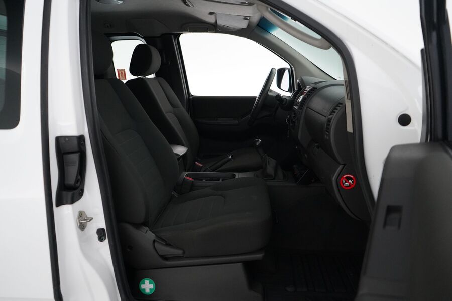 Nissan Navara vaihtoauto