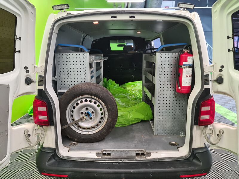 Volkswagen Transporter vaihtoauto