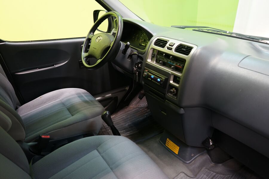 Toyota Hiace vaihtoauto