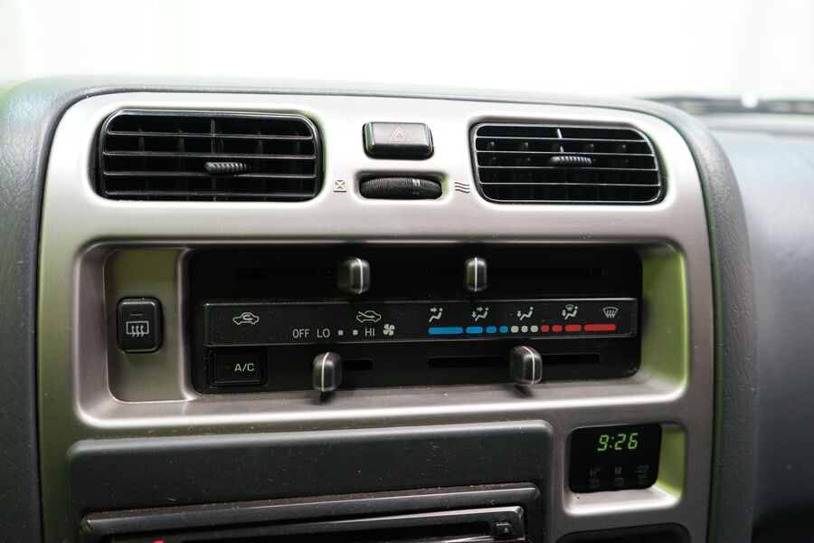 Toyota Hiace vaihtoauto