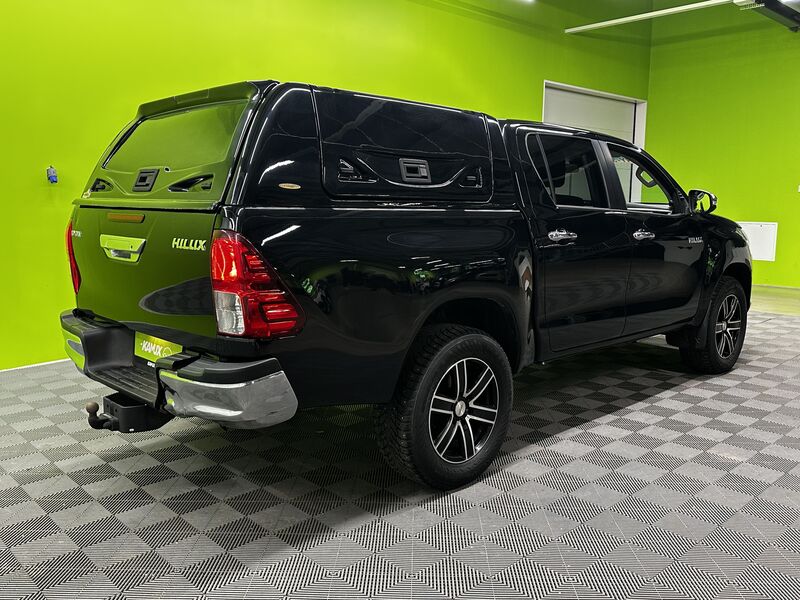 Toyota Hilux vaihtoauto