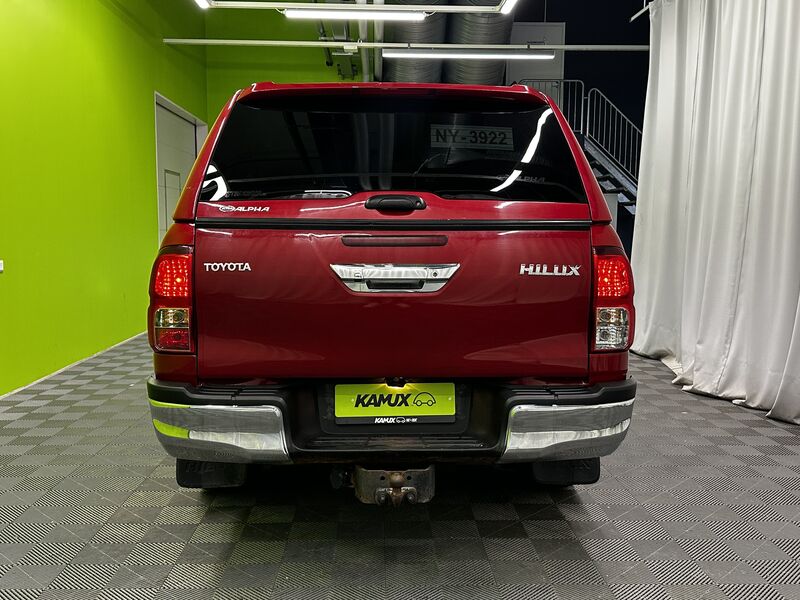 Toyota Hilux vaihtoauto