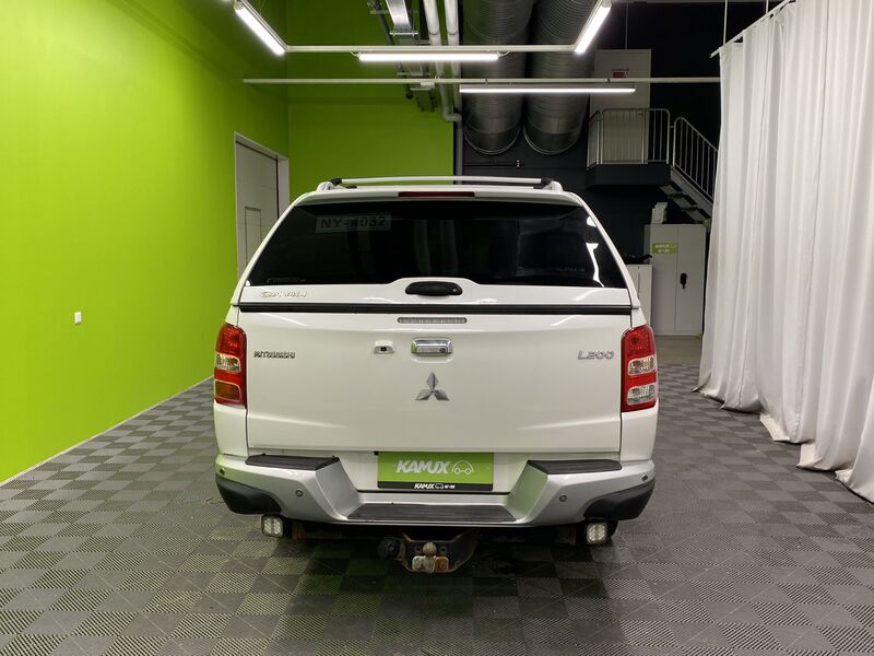 Mitsubishi L200 vaihtoauto