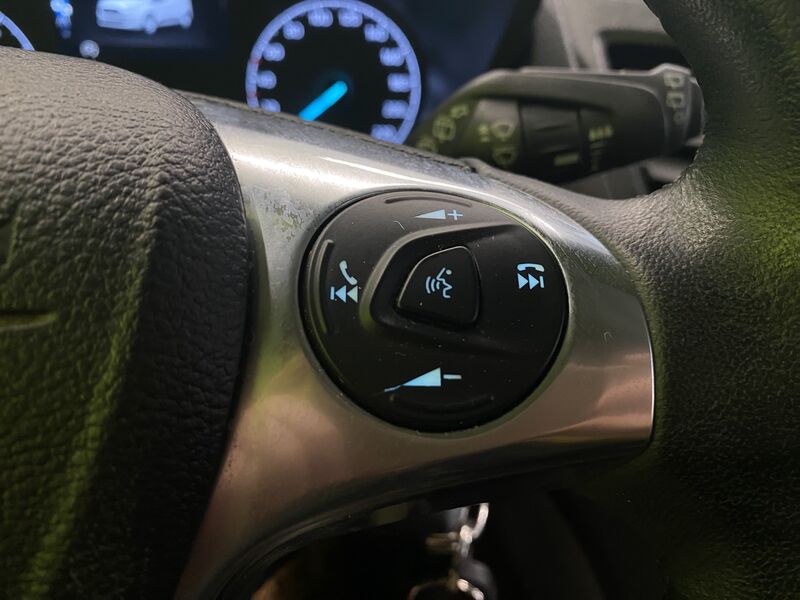 Ford Transit Connect vaihtoauto