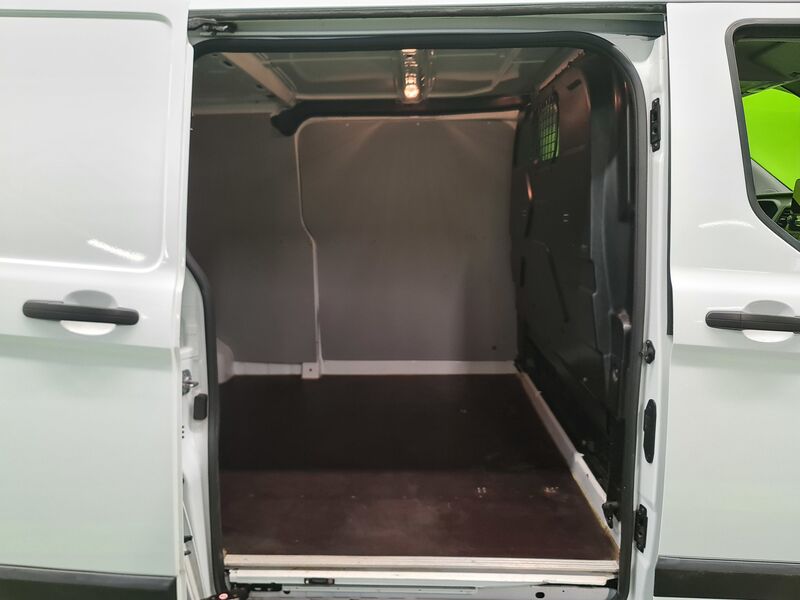 Ford Transit Custom vaihtoauto