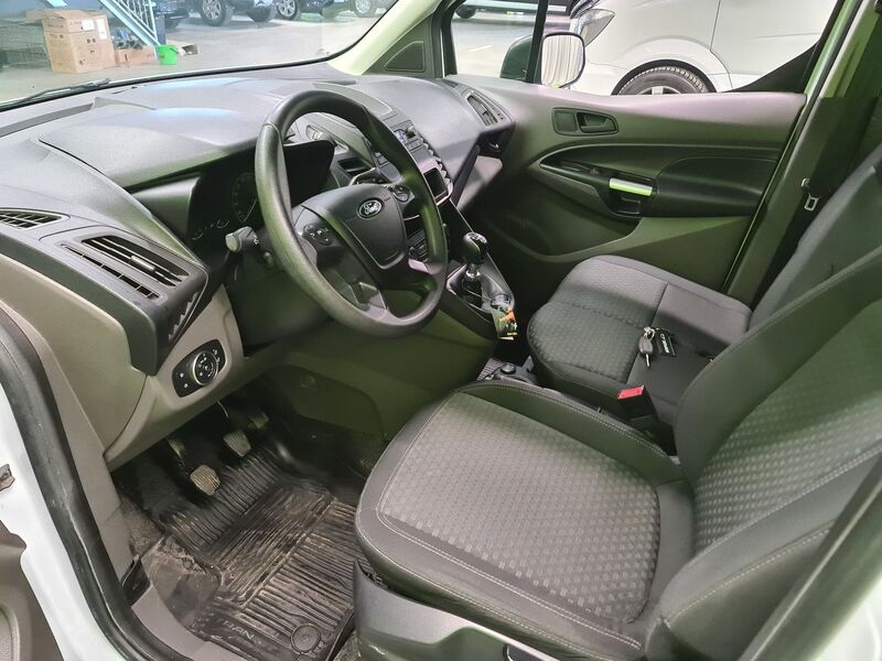 Ford Transit Connect vaihtoauto