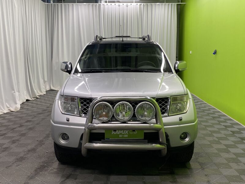 Nissan Navara vaihtoauto