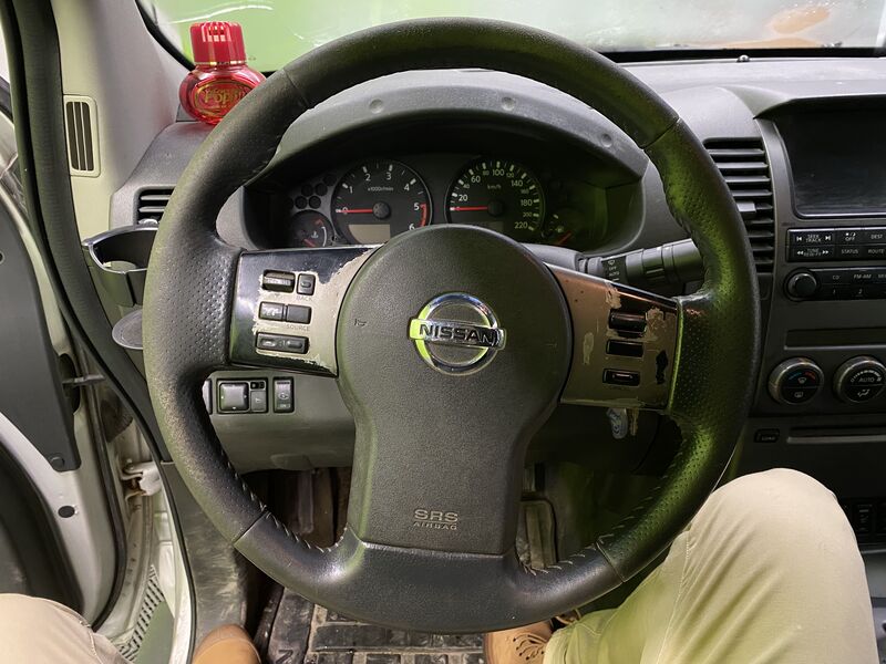 Nissan Navara vaihtoauto